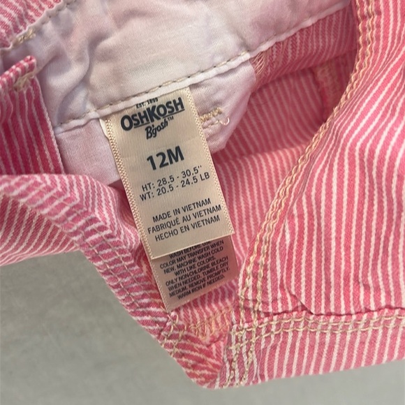 OshKosh B'gosh - denim shortalls. Size  9 months - Picture 2 of 6